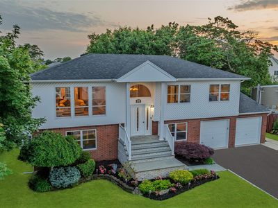2508 Centre Avenue, Bellmore, NY, 11710