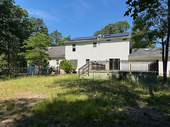 4th image of 499 Basso St