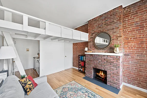 Sold by Engel & Völkers New York Real Estate | media 10