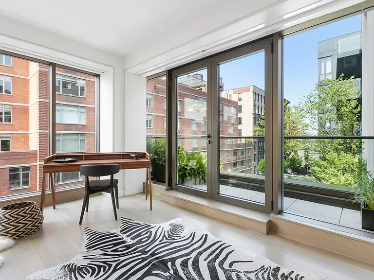 117 W 21st St #PHA — Photo 11