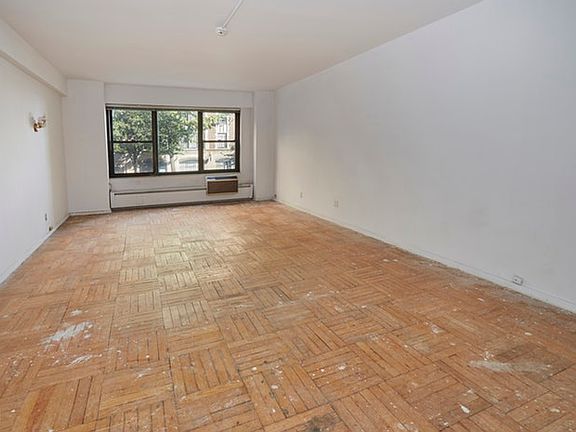 2nd image of 320 E 39th St Fl 3; 2 Tudor City Place 1an