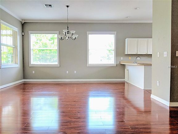 4th image of 505 Worchester Ct
