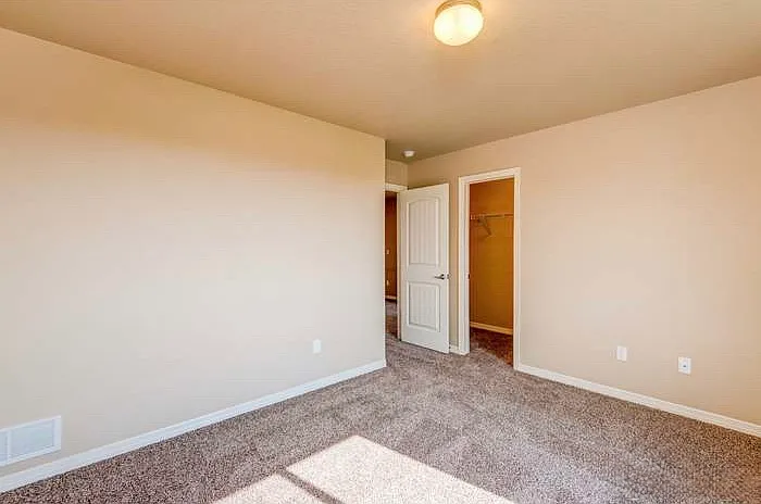 1364 Tipton St — Photo 14