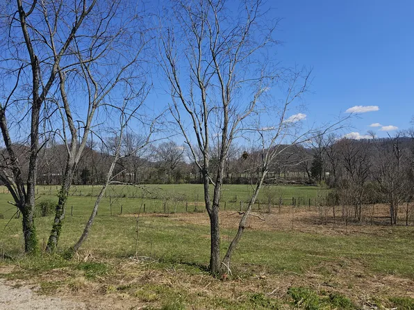 1344 Diana Dr, Berea, KY 40403