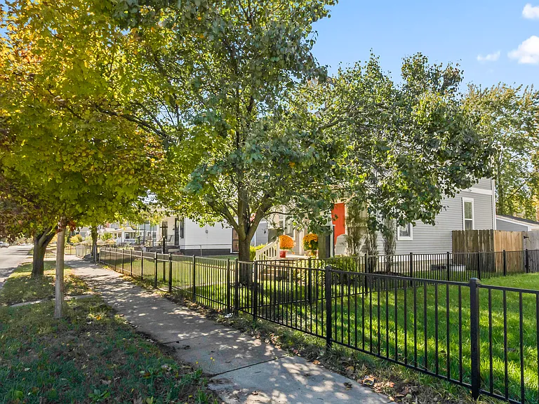2410 N College Ave — Photo 4
