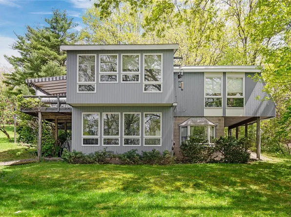 16 Cedar Ln, Ithaca, NY 14850