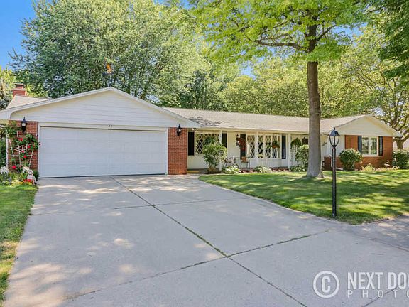 3rd image of 25 Bellwood Dr