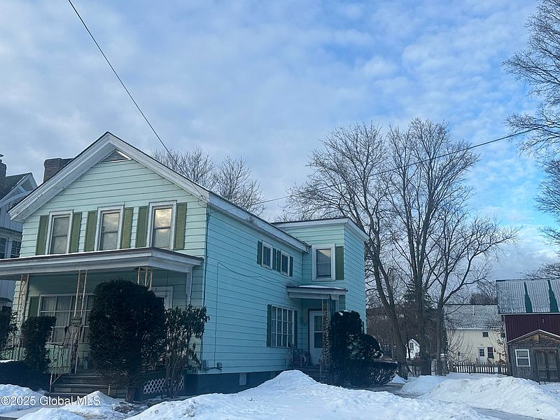3rd image of 6 1st Street