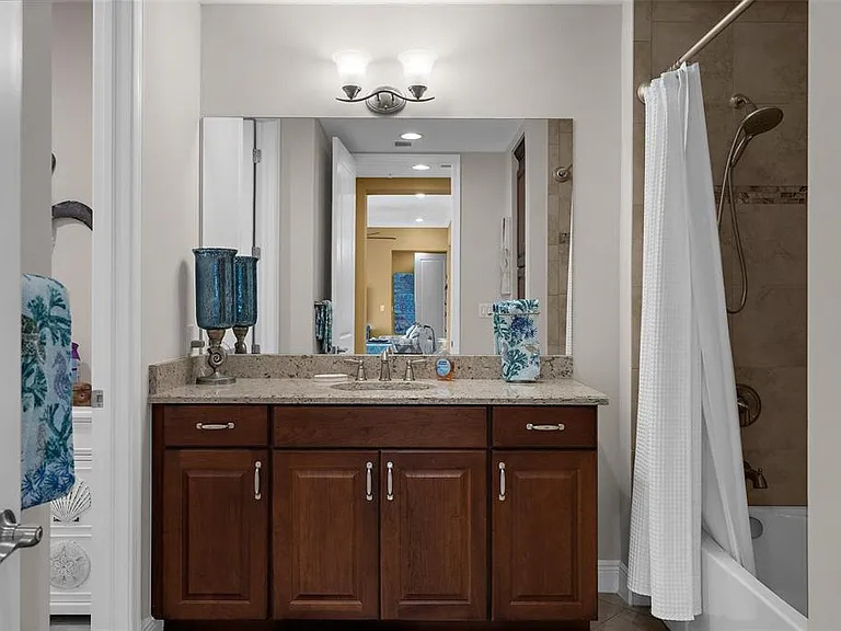 395 Aruba Cir #401 — Photo 29
