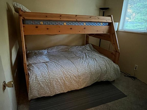 5th image of 3165 Panorama Dr