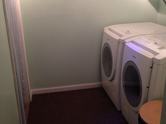 Laundry/storage room