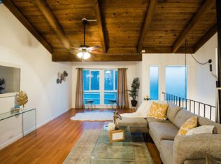 383 Ridgeview Dr, Pleasant Hill, CA 94523