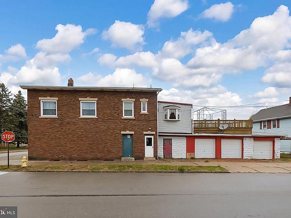 3rd image of 649 Hess Ave