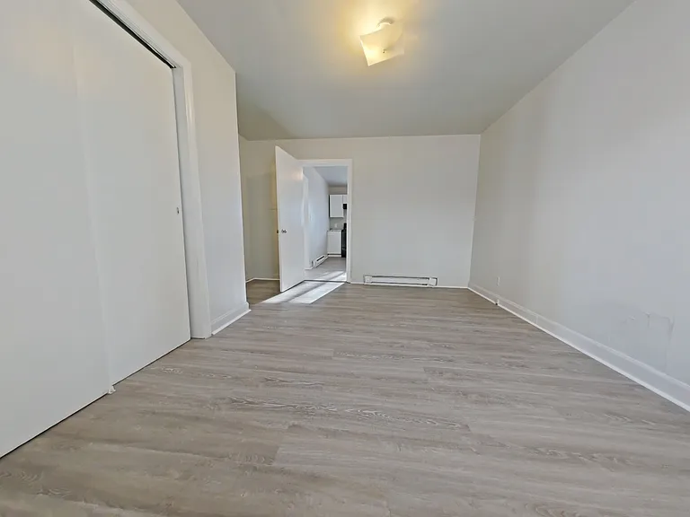610 Hawthorne Ave #B — Photo 7
