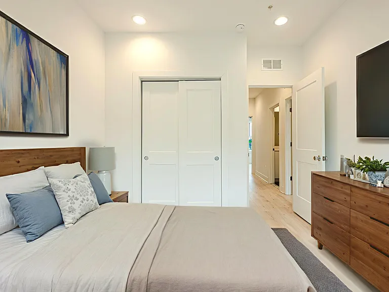4450 Joseph Pl NE — Photo 20