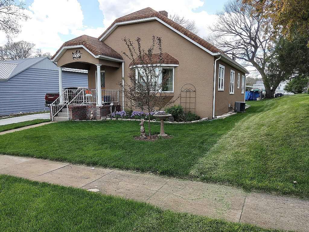 608 Taylor St, Culbertson, NE 69024 Zillow