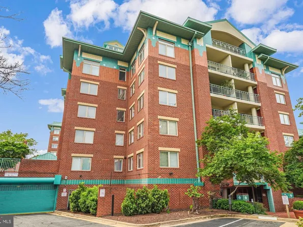 610 N West St APT 206, Alexandria, VA 22314
