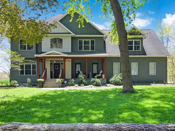 6349 Lakewood Pointe Dr, Coloma, MI 49038