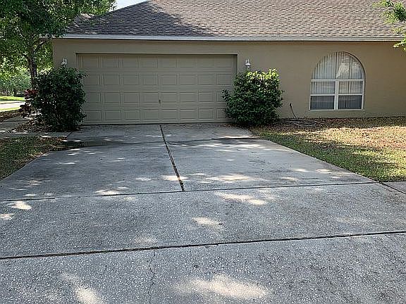 2nd image of 186 Winding Cove Ave