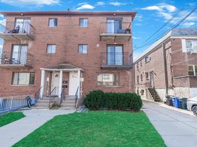 214-16 40th Ave
