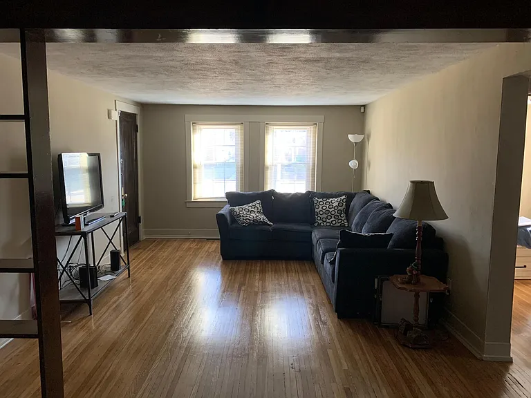 920 Amherst St #3 — Photo 9