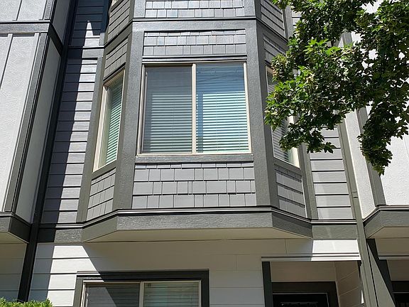 Second entry off Oak Street
