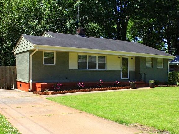 2nd image of 1194 Oakview Dr SE