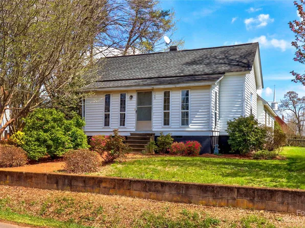 145 Duke St, Cooleemee, NC 27014