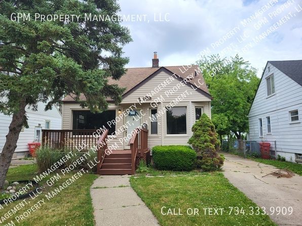 2745 Margaret St