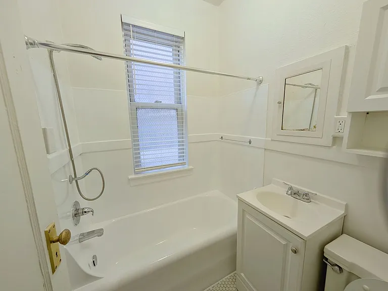 Morrison Street Apartments — Photo 16