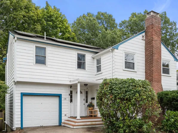 138 Winchester St, Newton, MA 02461