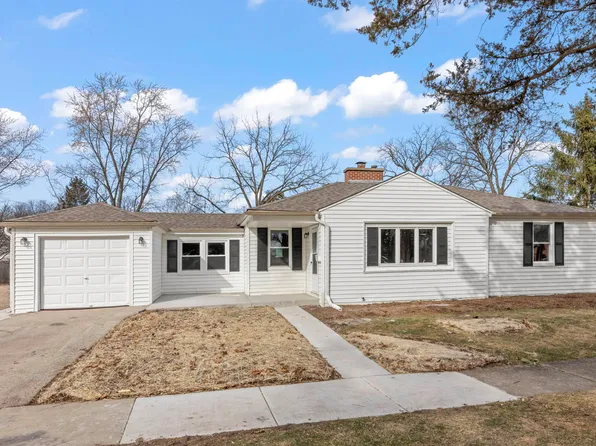 1721 E Indiana St, Wheaton, IL 60187