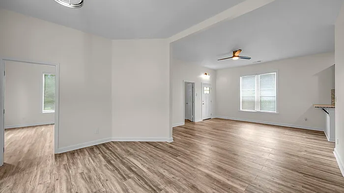 1707 Nelson Ave — Photo 5