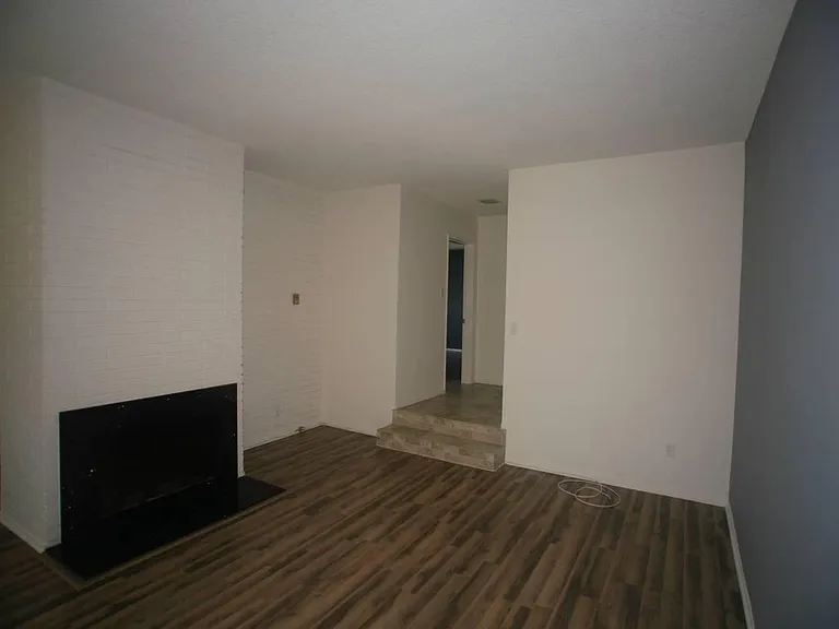 1246 Brockton Ave #9 — Photo 2