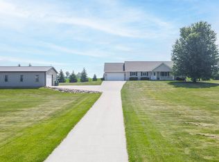 8464 County Road M, Larsen, WI 54947