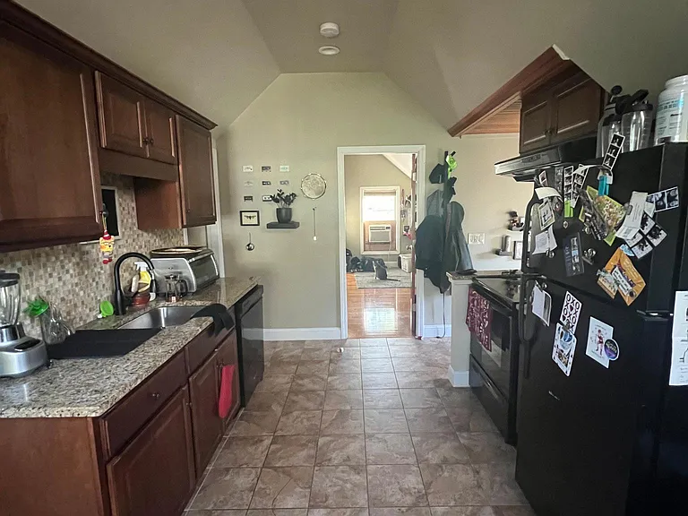 34 Forest St #3 — Photo 7