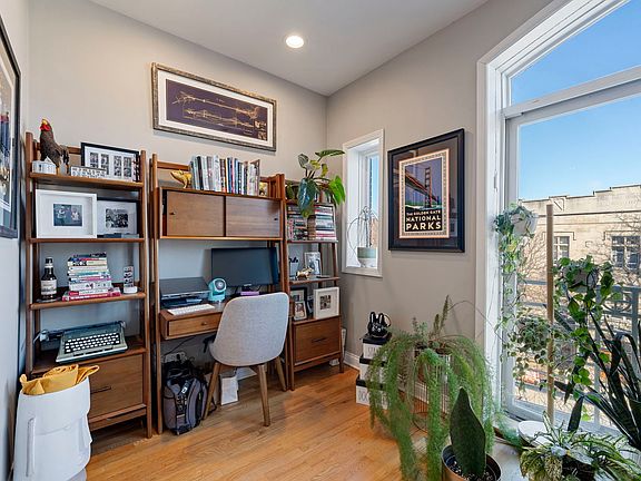 5th image of 727 W Belmont Ave APT 8