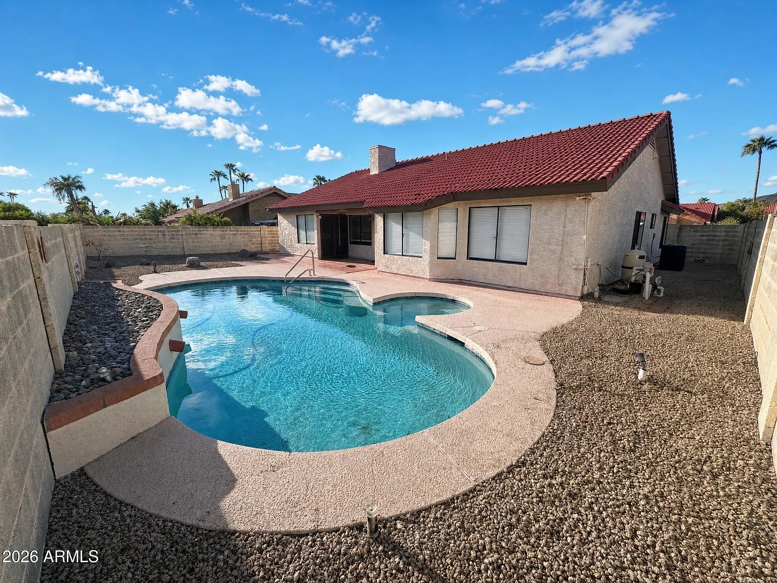 4 bed, 1971 sqft, $3,475 — Photo 2