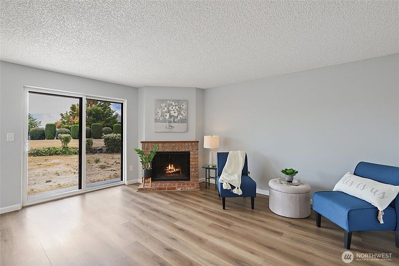 3rd image of 3590 Narrows View Lane NE #102