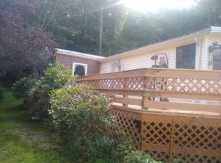 28 Millview Park Ln, Forksville, PA 18616