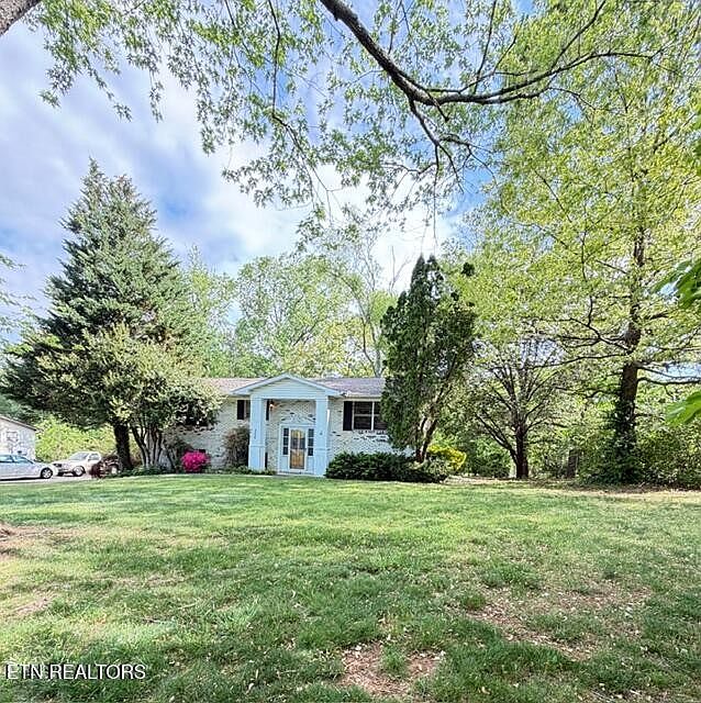 2nd image of 306 Sherwood Dr