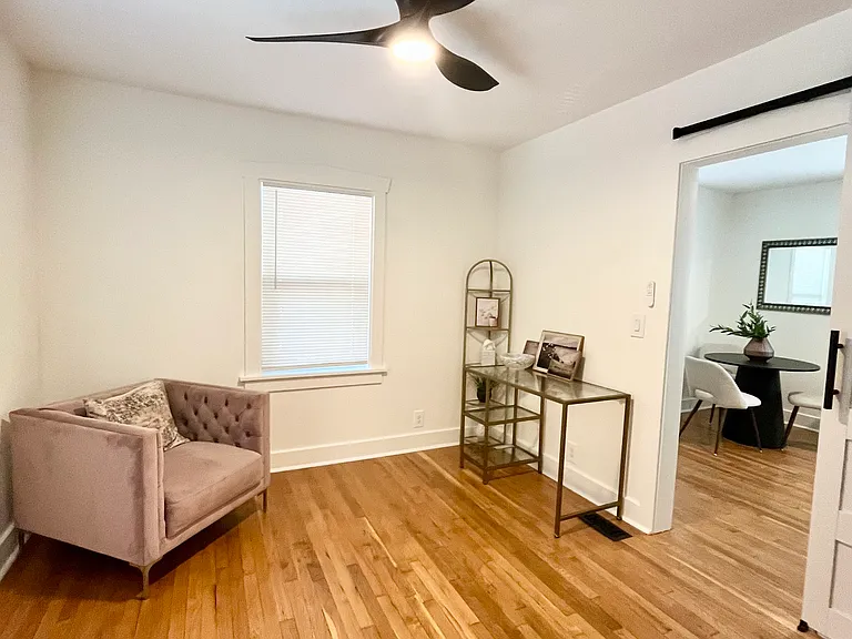 1220 E 24th Ave — Photo 9