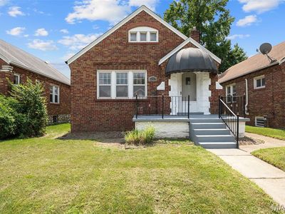 6012 N Pointe Blvd, Saint Louis, MO, 63147