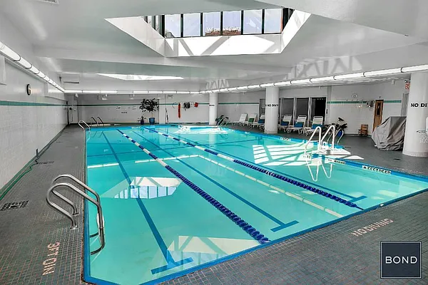 Rented by Bond New York | media 18