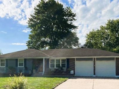 102 SW Moore Ct, Blue Springs, MO, 64014