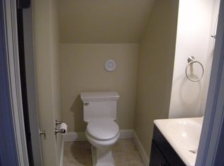 426 Pineville Rd, Newtown, PA 18940