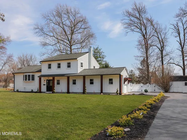 35 Bayberry Lane, Middletown, NJ 07748