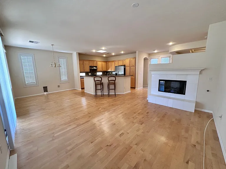 10252 Riva De Destino Ave — Photo 9