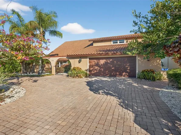 5124 Southshore Dr, New Pt Richey, FL 34652