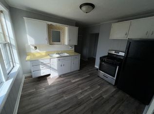 6745 14th Ave APT 3, Kenosha, WI 53143